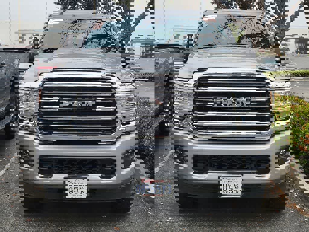 Used 2023 RAM 3500 Limited image 10