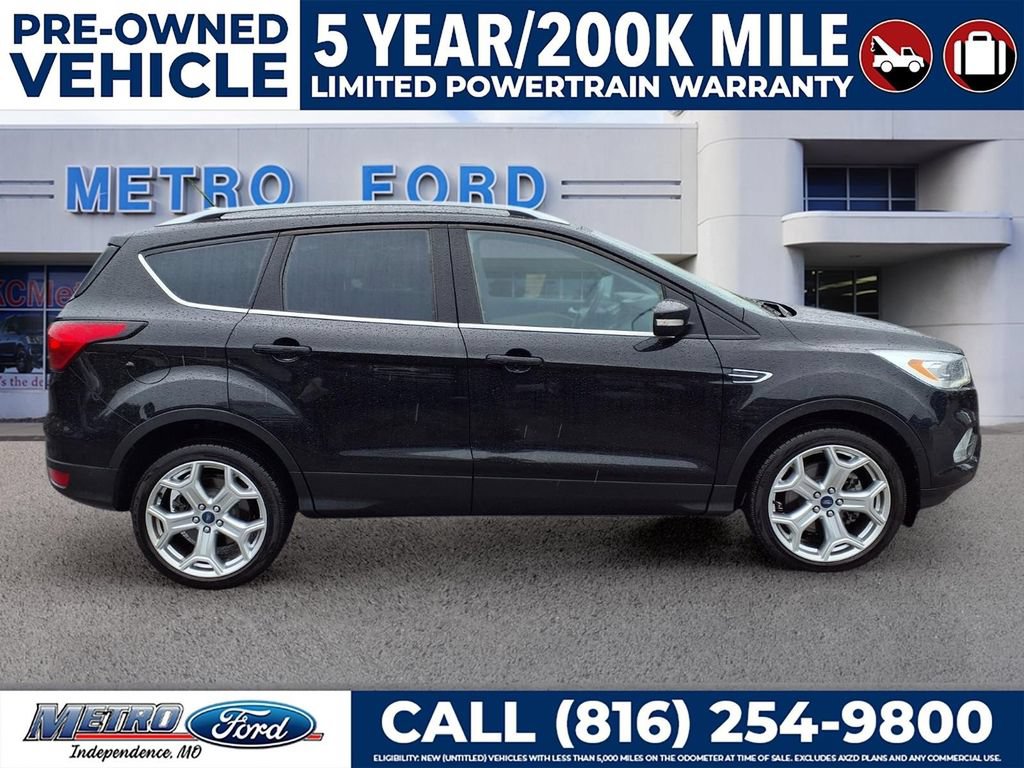 Certified 2019 Ford Escape Titanium AWD/4WD image 2