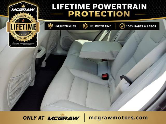 Used 2023 Volvo XC60 B5 Core FWD image 17