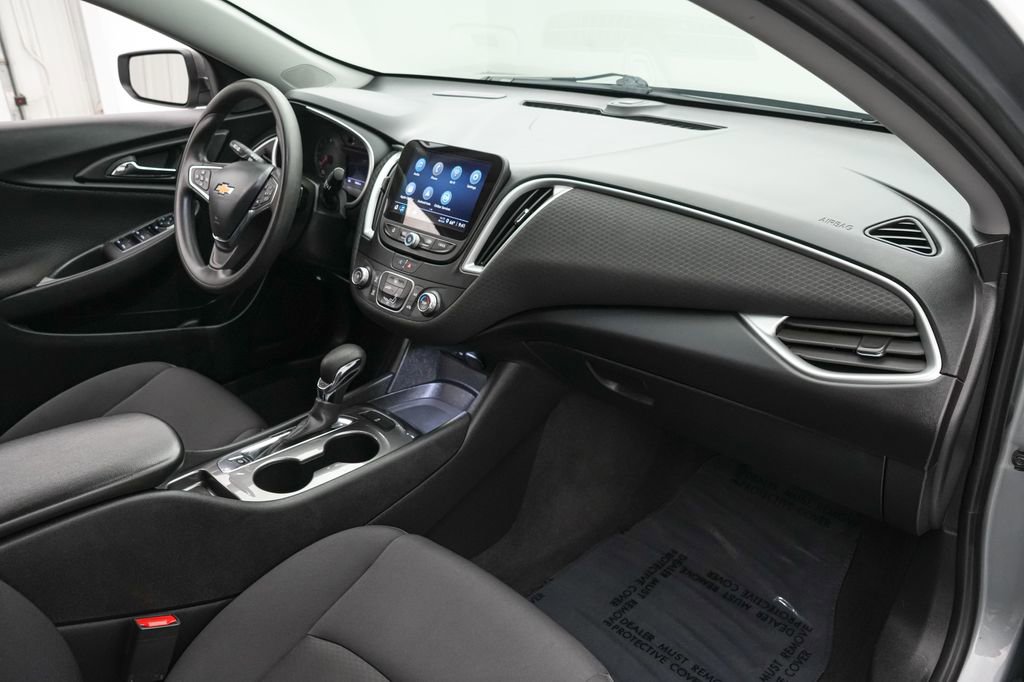 Used 2024 Chevrolet Malibu LS FWD image 21