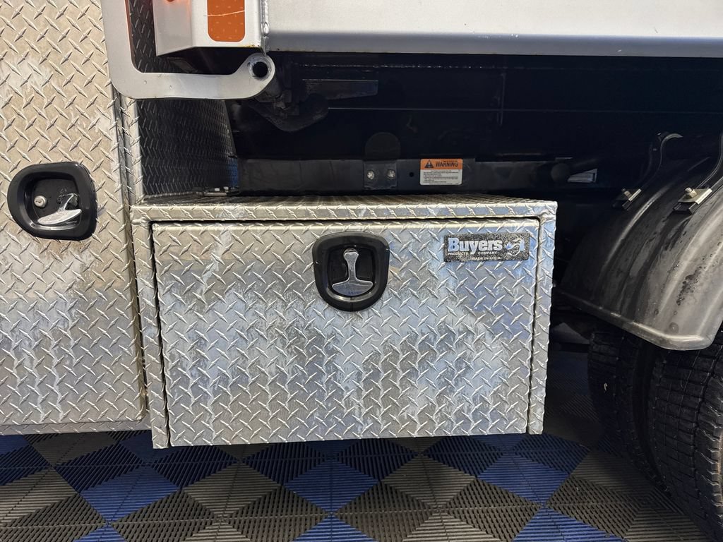 Certified 2023 Ford F550 4x4 Regular Cab Super Duty image 35