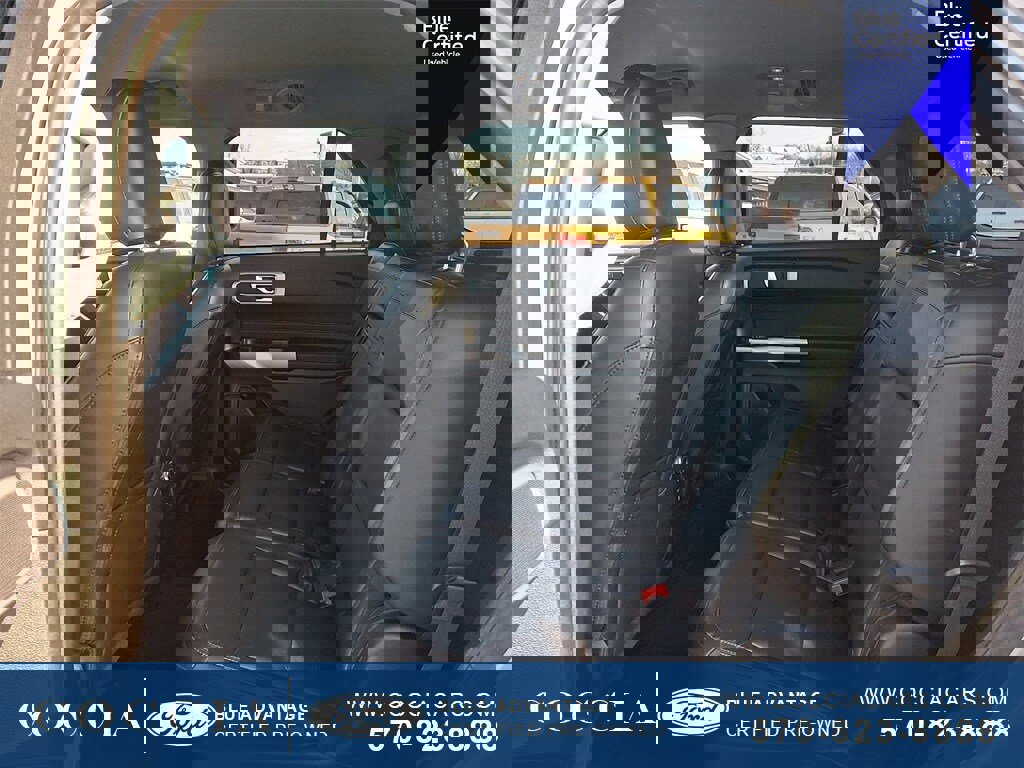 Certified 2022 Ford Explorer XLT w/ Equipment Group 202A image 11