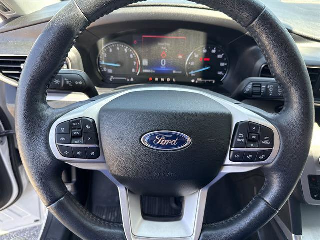 Certified 2023 Ford Explorer XLT w/ Equipment Group 202A RWD image 10