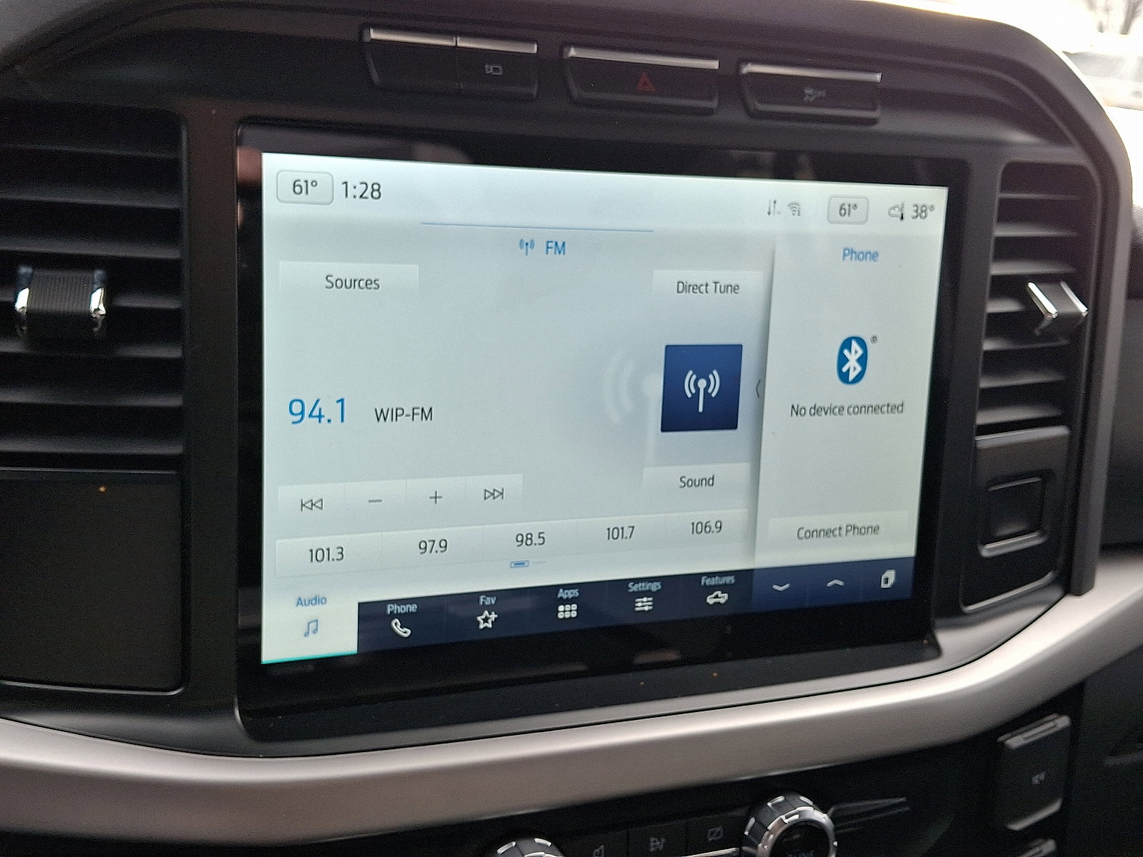 Certified 2022 Ford F150 XLT w/ Equipment Group 302A High image 19