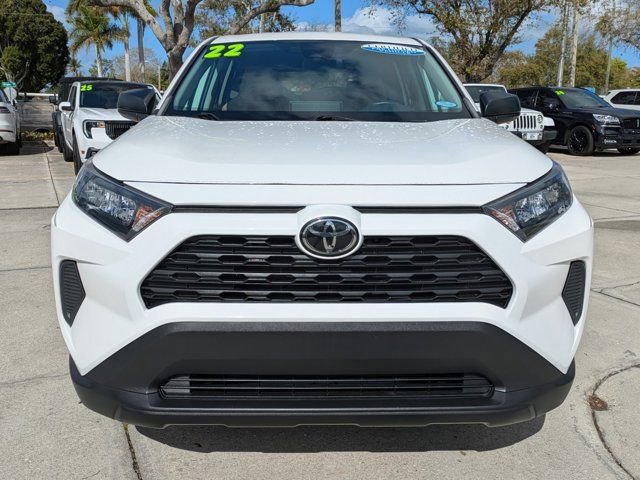 Used 2022 Toyota RAV4 LE image 9