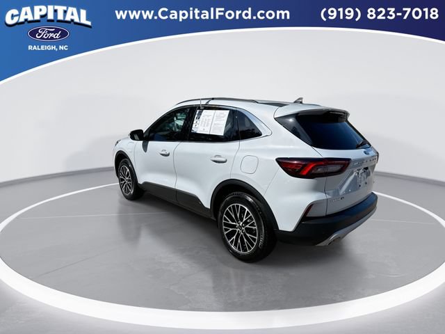 Certified 2025 Ford Escape SE FWD image 6