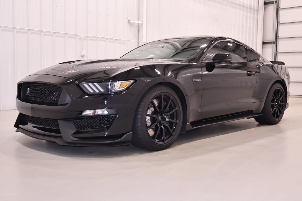 Certified 2018 Ford Mustang Shelby GT350 w/ Electronics Package RWD image 6