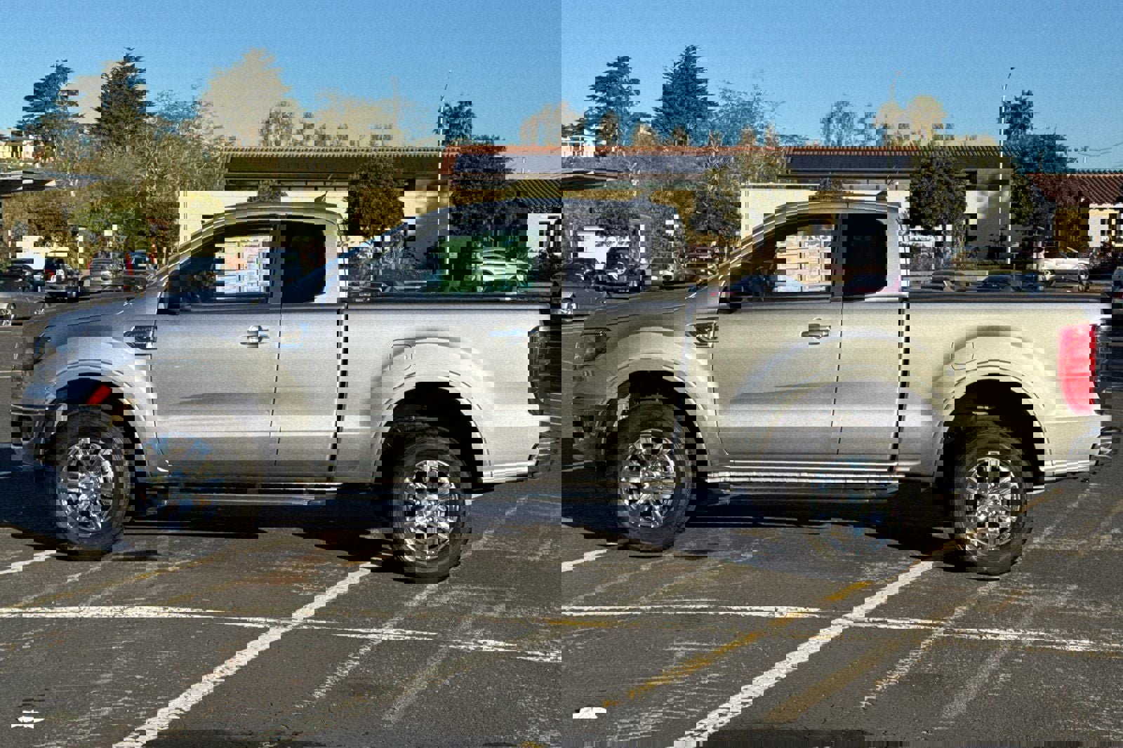 Certified 2022 Ford Ranger XLT w/ Equipment Group 301A Mid image 7