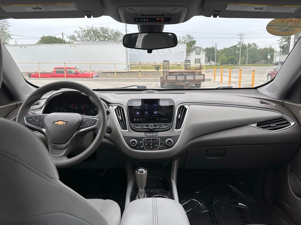 Used 2020 Chevrolet Malibu LT FWD image 29