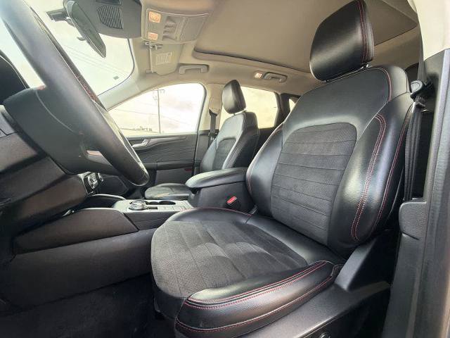 Certified 2021 Ford Escape SEL w/ SEL Stealth AWD Package image 16