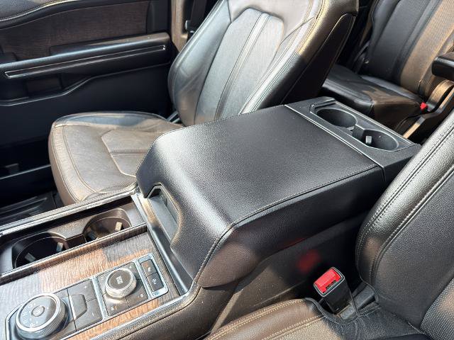 Certified 2019 Ford Expedition Limited w/ Special Edition Package AWD/4WD image 33