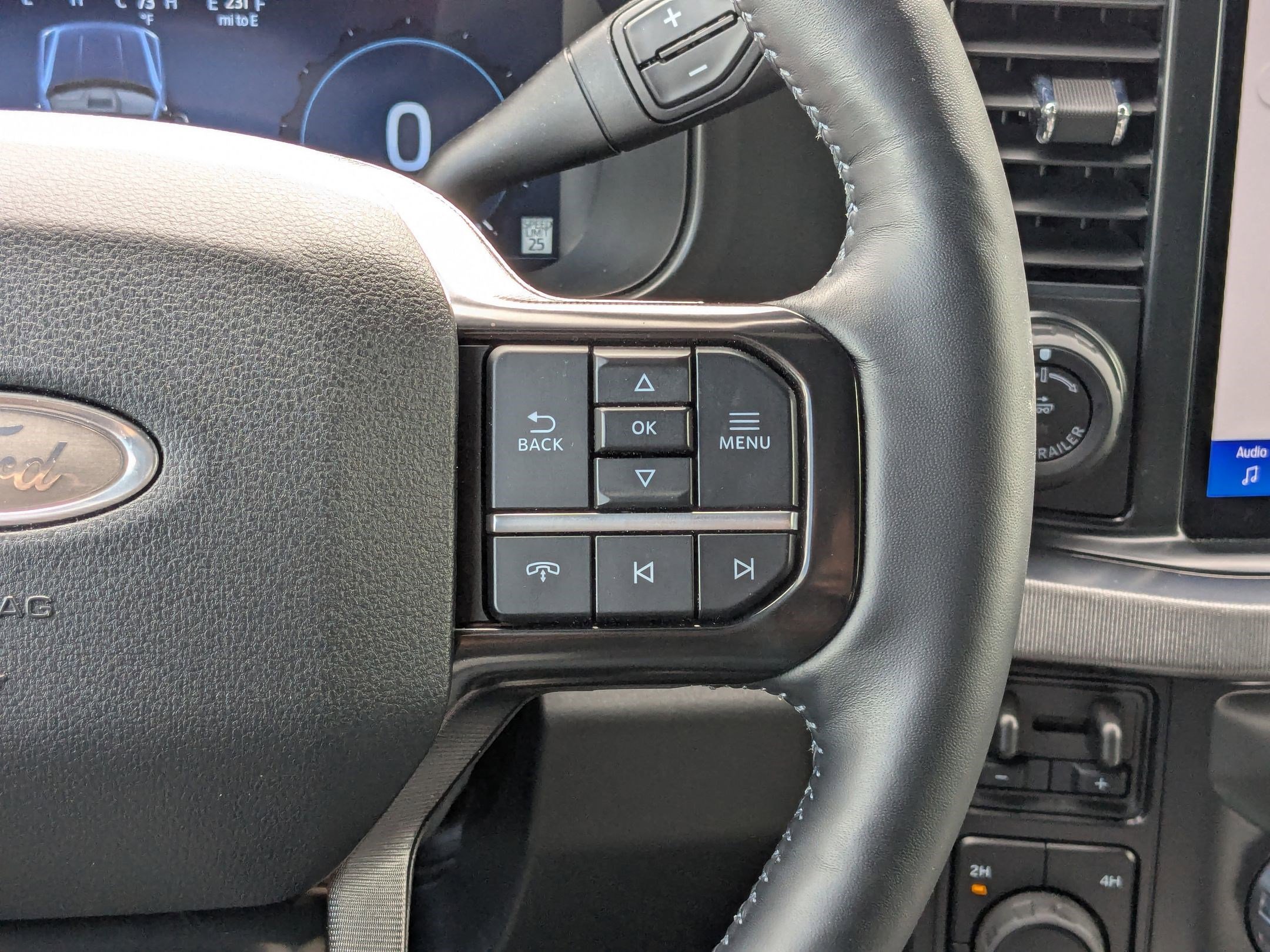 Certified 2026 Ford F450 Platinum w/ FX4 Off-Road Package AWD/4WD image 23