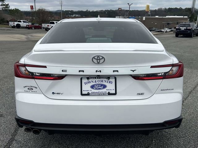 Used 2025 Toyota Camry SE w/ Convenience Package image 4