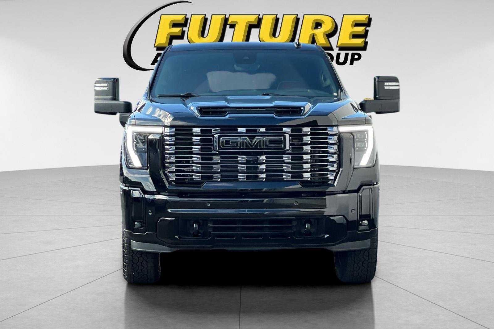 Used 2025 GMC Sierra 2500 Denali Ultimate image 8