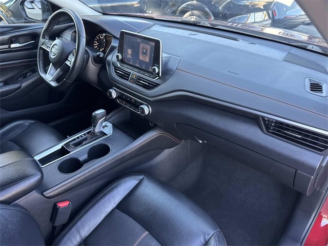 Used 2021 Nissan Altima 2.5 SR w/ SR Premium Package image 36