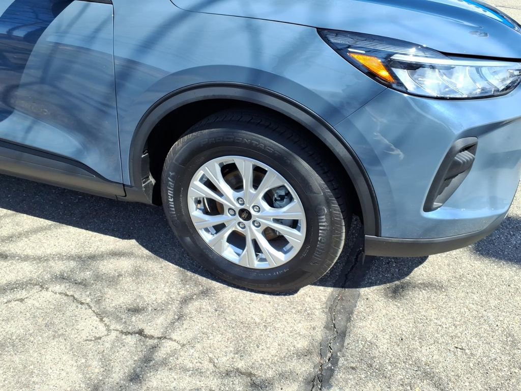 Certified 2023 Ford Escape Active image 5