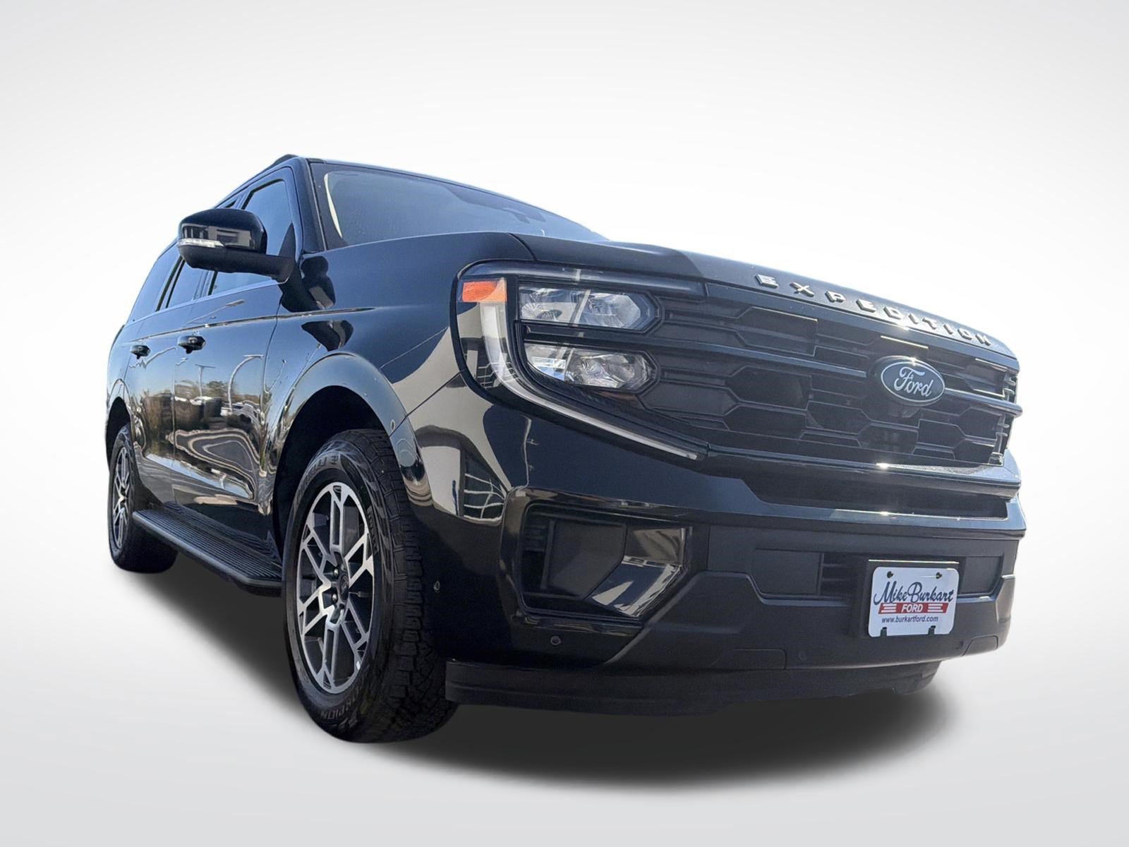 Certified 2025 Ford Expedition Active AWD/4WD image 5
