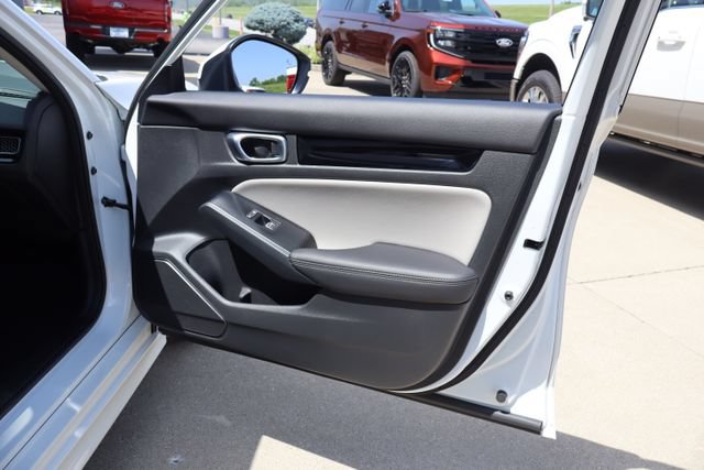 Used 2023 Honda Civic Touring image 31