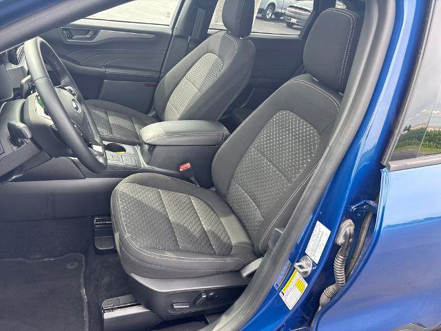 Certified 2023 Ford Escape Active AWD/4WD image 11