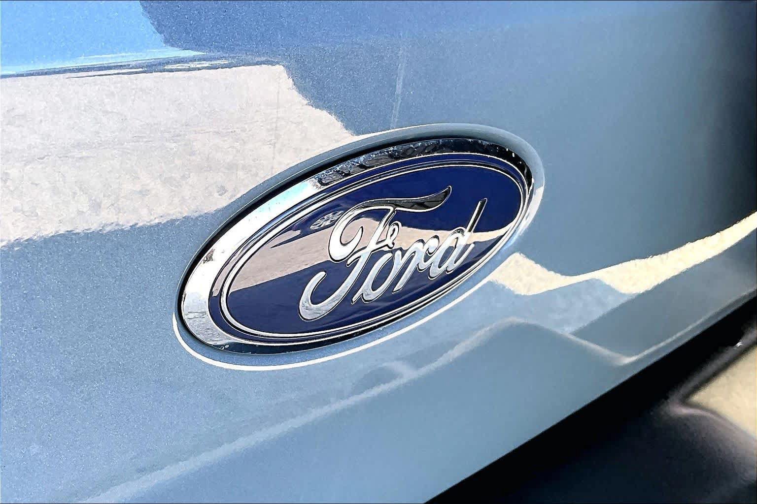 Certified 2025 Ford Bronco Outer Banks AWD/4WD image 36