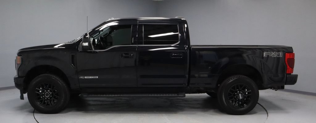 Certified 2022 Ford F350 Lariat w/ Black Appearance Package AWD/4WD image 9
