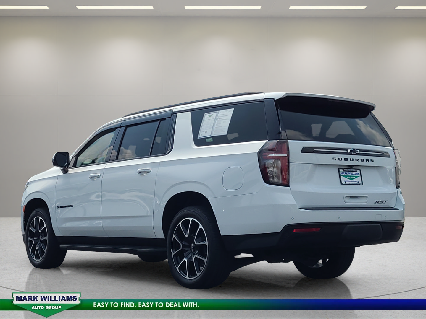 Used 2024 Chevrolet Suburban RST w/ Luxury Package AWD/4WD image 6