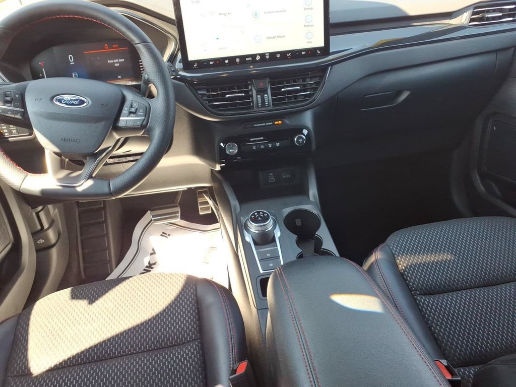 Certified 2024 Ford Escape ST-Line w/ Tech Pack #1 AWD/4WD image 12