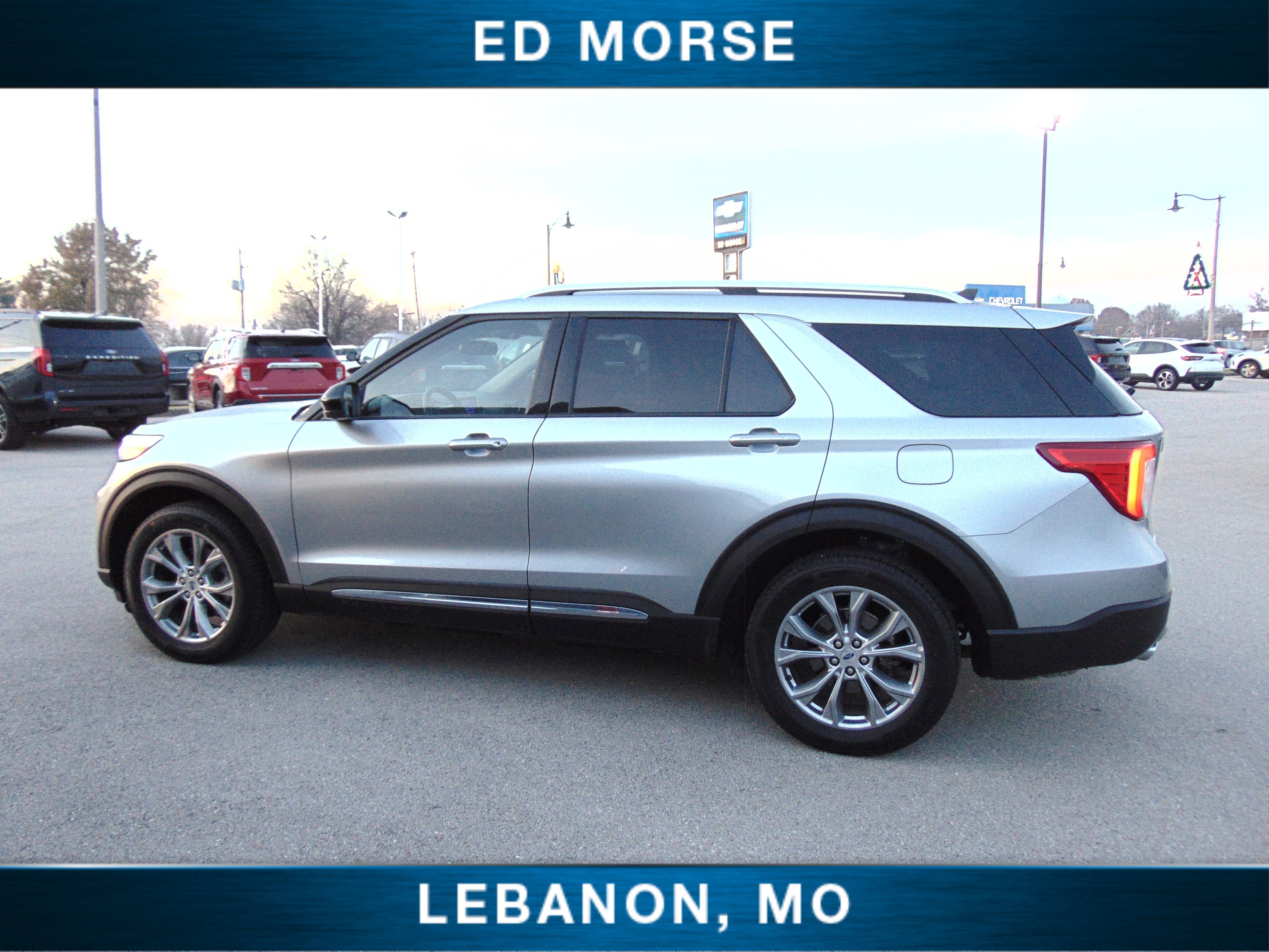 Certified 2023 Ford Explorer Limited image 2