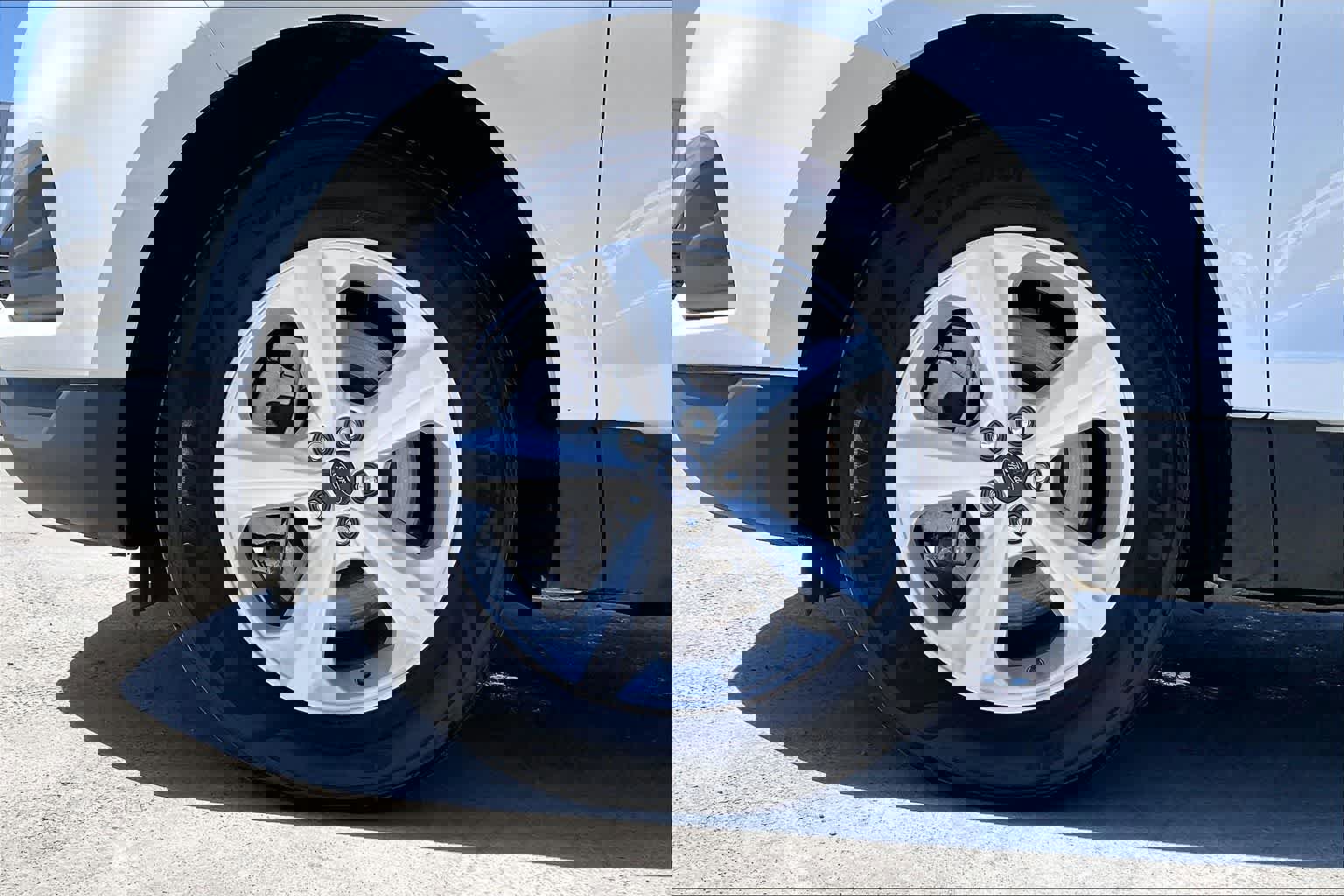 Certified 2021 Ford Edge SE FWD image 10