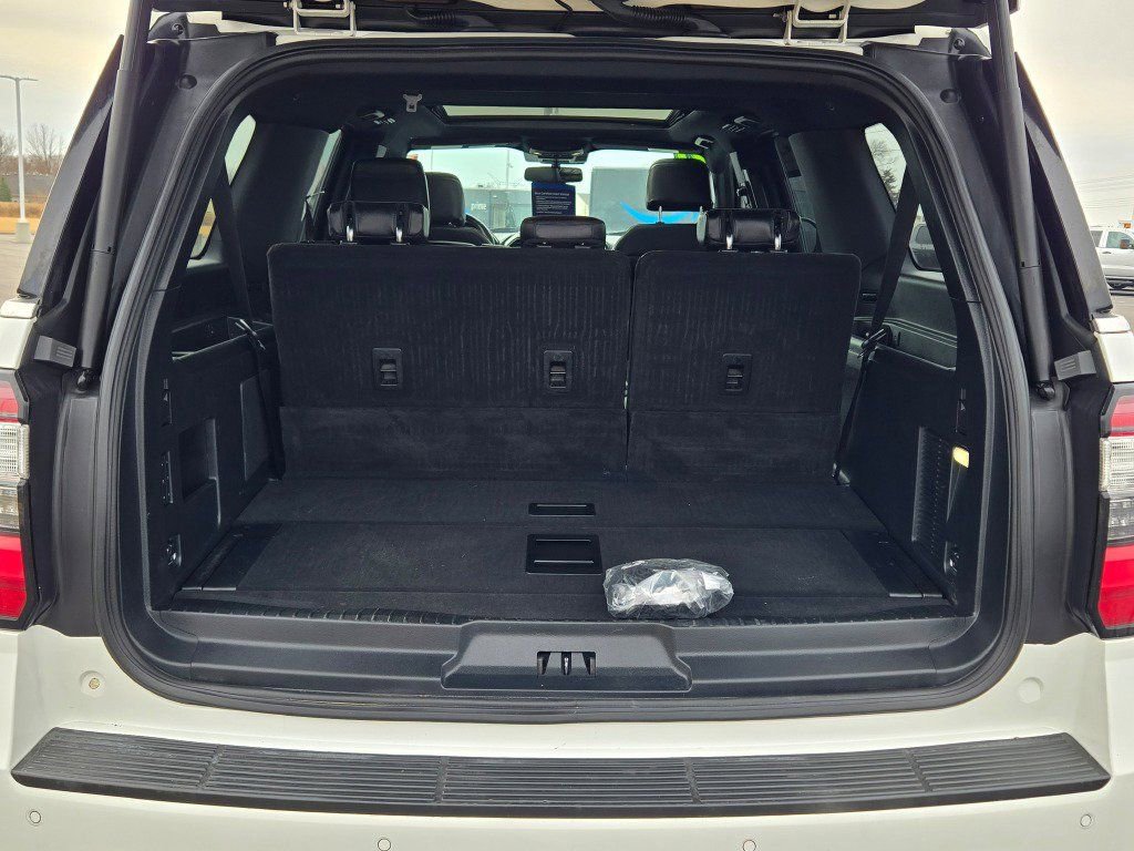 Certified 2021 Ford Expedition Max Limited image 18
