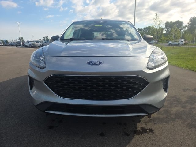 Certified 2022 Ford Escape SE FWD image 3