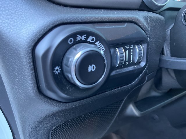 Used 2021 Jeep Wrangler Unlimited Sport AWD/4WD image 27
