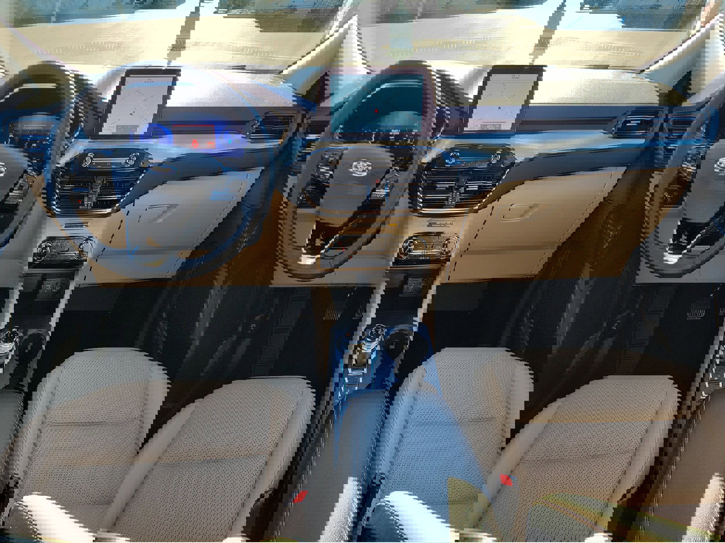 Certified 2022 Ford Escape Titanium image 14