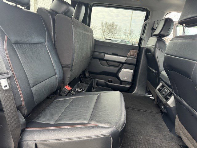 Certified 2023 Ford F250 Lariat w/ Chrome Package image 32