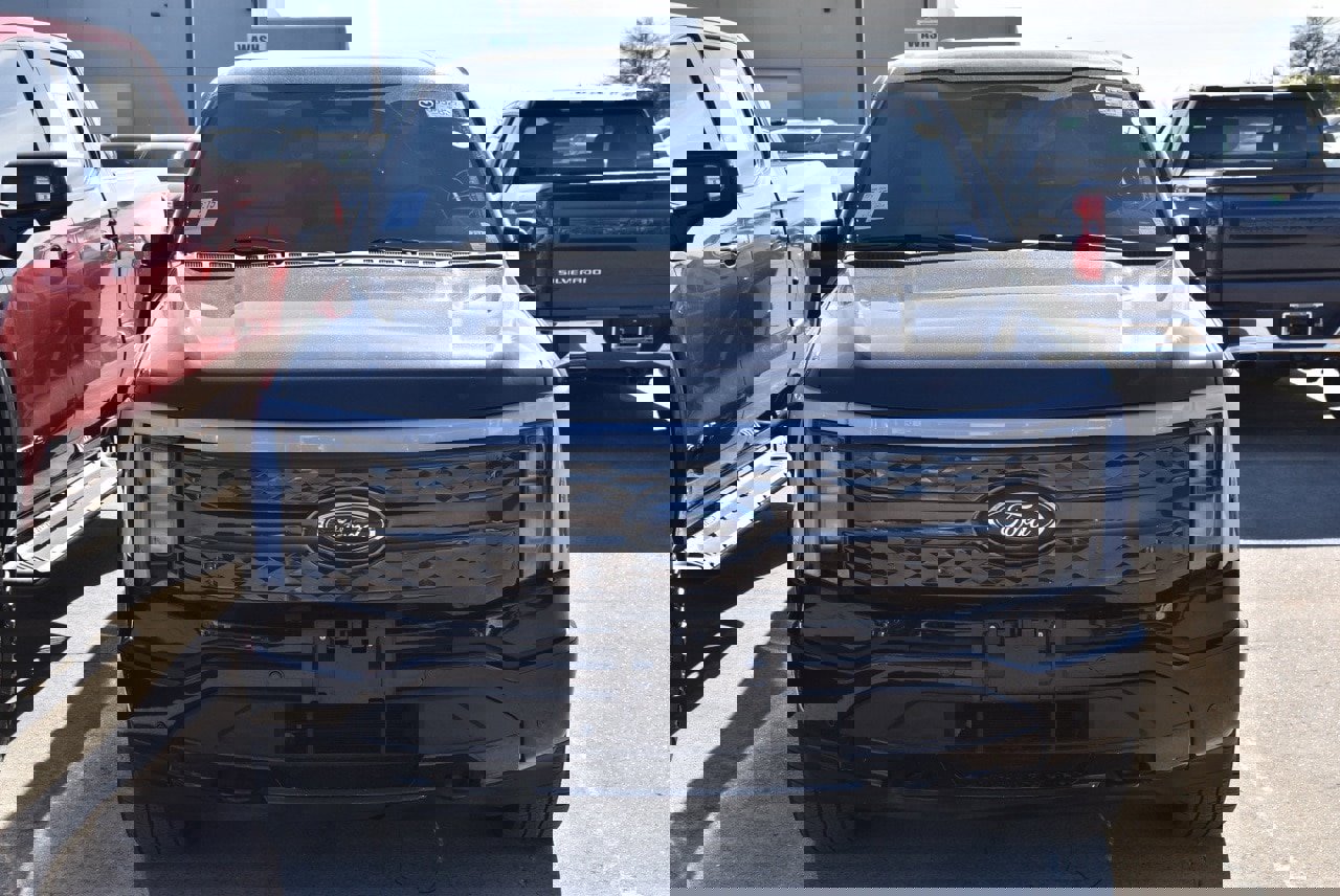 Certified 2022 Ford F150 Lightning Platinum image 3