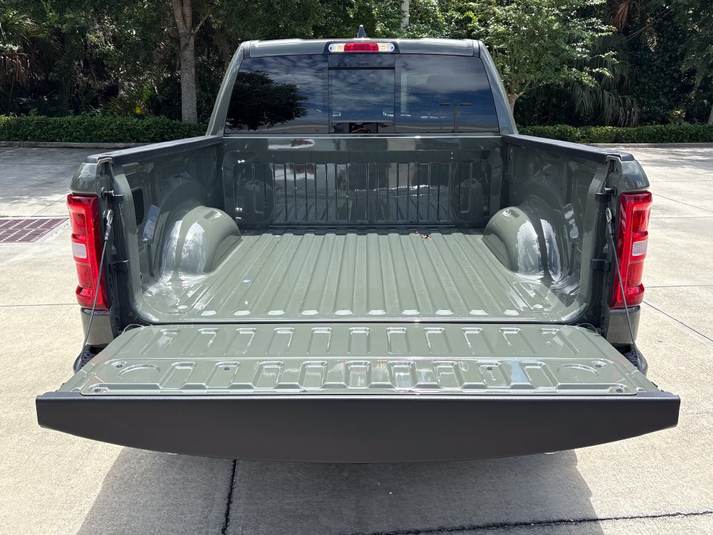 Used 2026 RAM 1500 Laramie w/ Sport Appearance Package AWD/4WD image 29