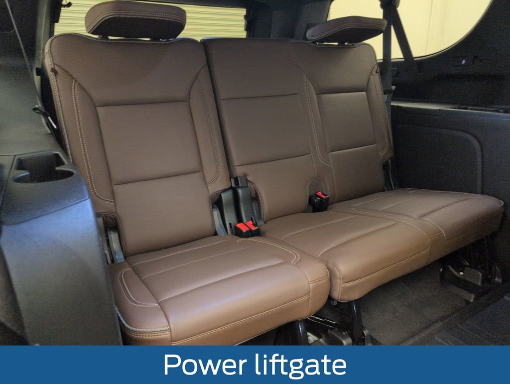 Used 2021 Chevrolet Suburban High Country w/ Premium Package AWD/4WD image 19
