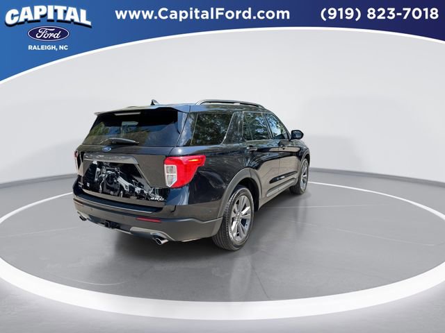 Certified 2023 Ford Explorer XLT w/ Equipment Group 202A AWD/4WD image 8