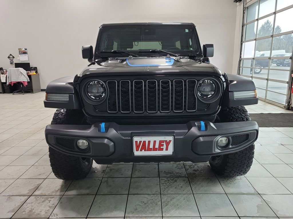Used 2024 Jeep Wrangler Unlimited Rubicon 4xe AWD/4WD image 11