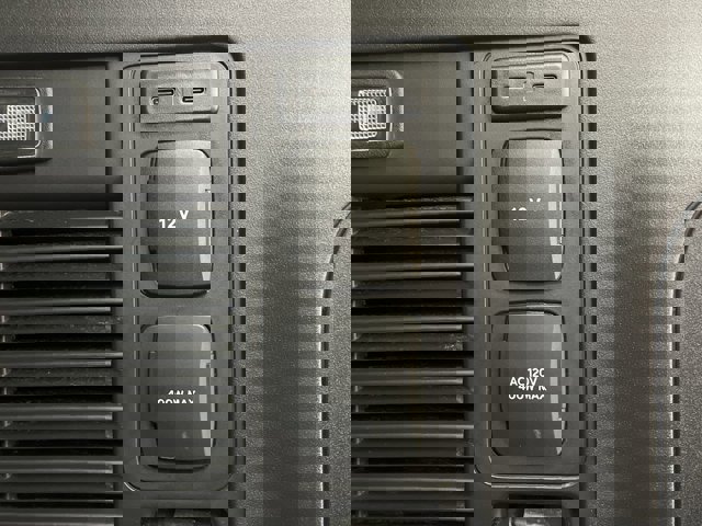 Certified 2025 Ford Expedition Platinum w/ Platinum Ultimate Package image 35