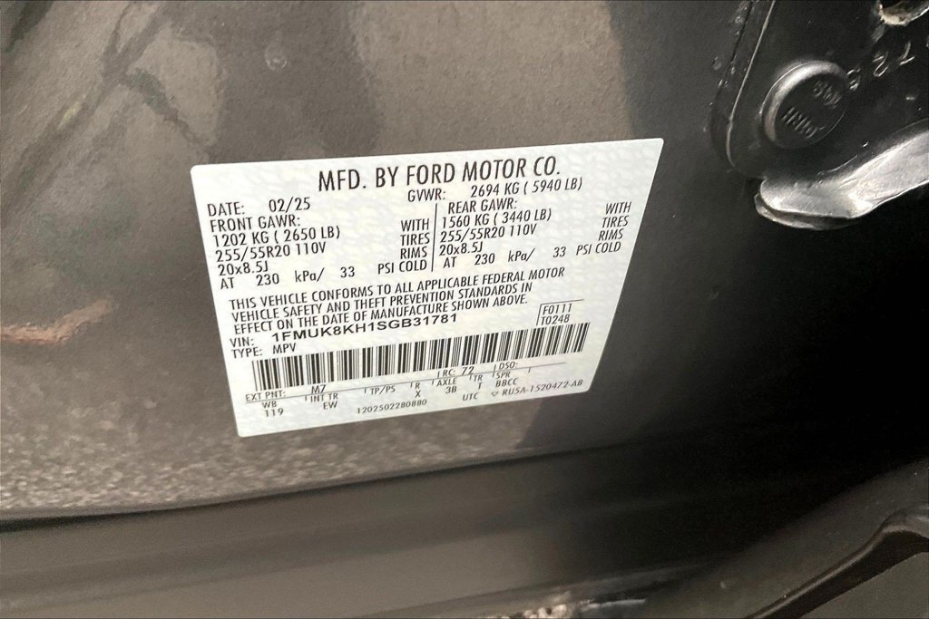 Certified 2025 Ford Explorer ST-Line AWD/4WD image 19