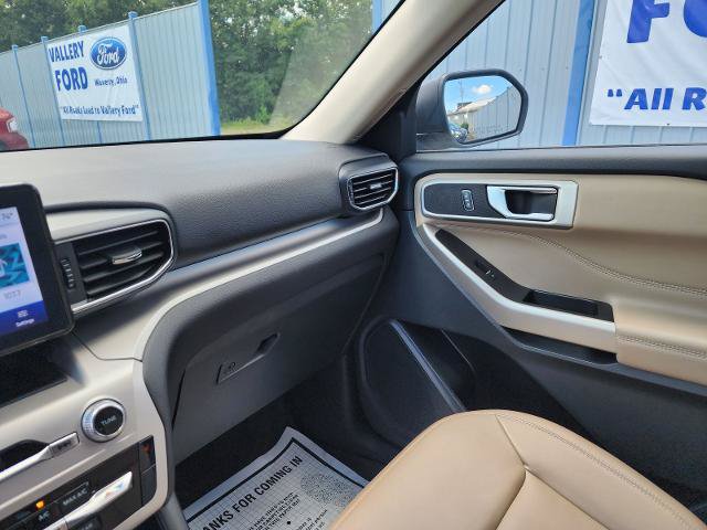 Certified 2023 Ford Explorer XLT w/ Equipment Group 202A AWD/4WD image 16