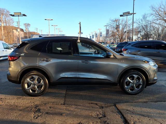 Certified 2025 Ford Escape ST-Line image 4