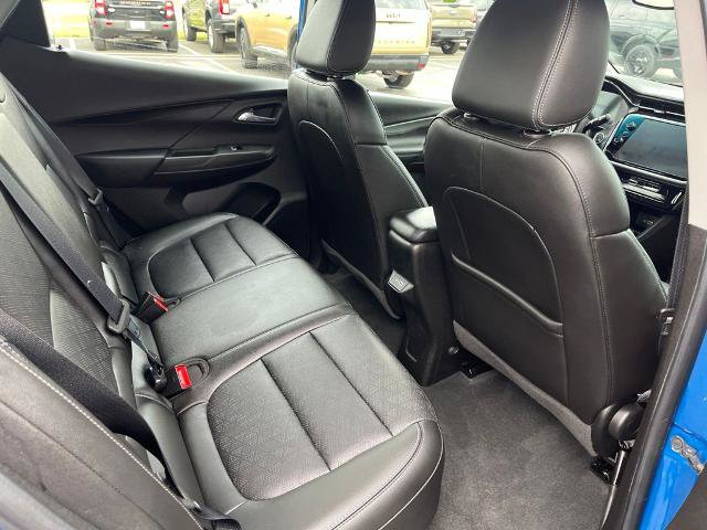 Used 2022 Chevrolet Bolt LT w/ Infotainment Package FWD image 14