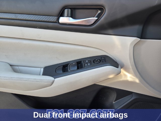 Used 2025 Nissan Altima 2.5 SV FWD image 28