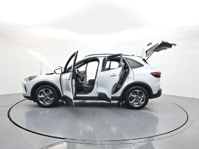 Certified 2025 Ford Escape ST-Line FWD image 47