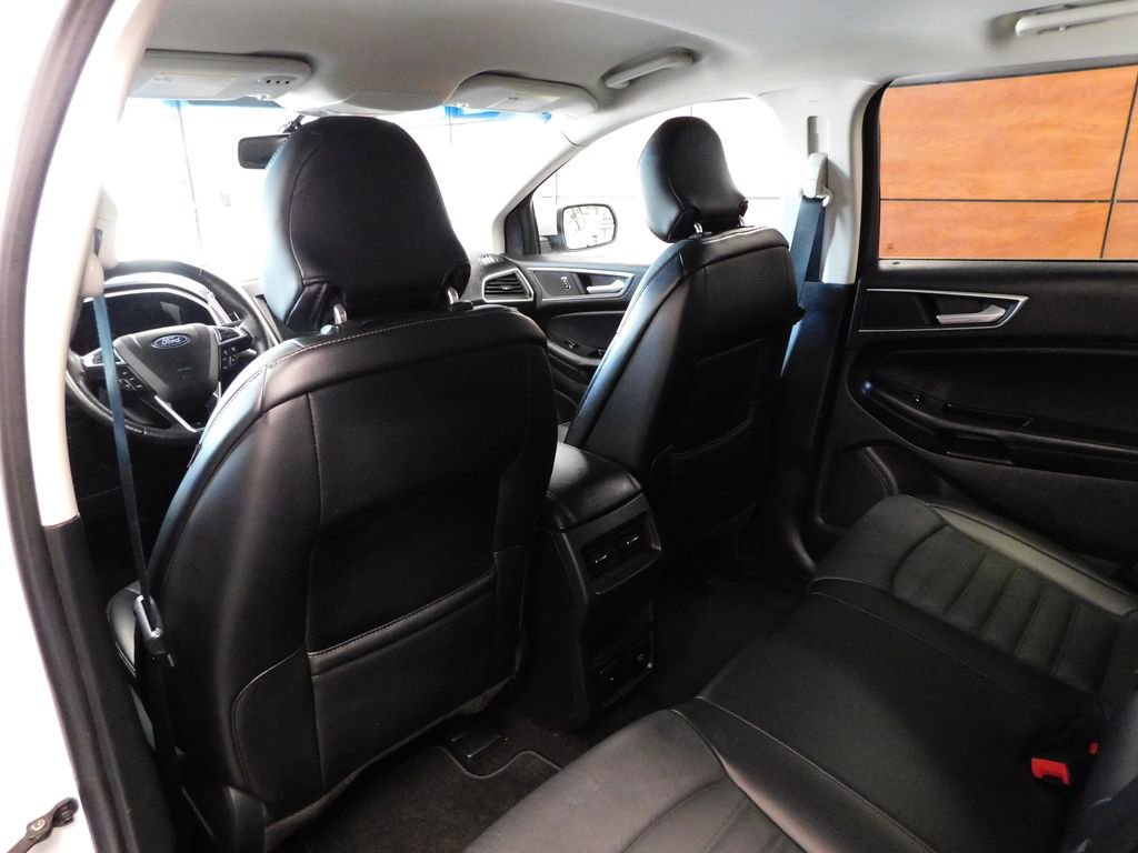 Certified 2018 Ford Edge SEL w/ Equipment Group 201A AWD/4WD image 31
