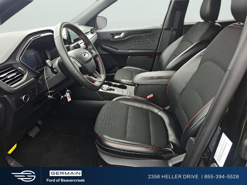 Certified 2025 Ford Escape ST-Line AWD/4WD image 11