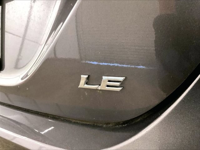 Used 2021 Toyota Camry LE FWD image 13