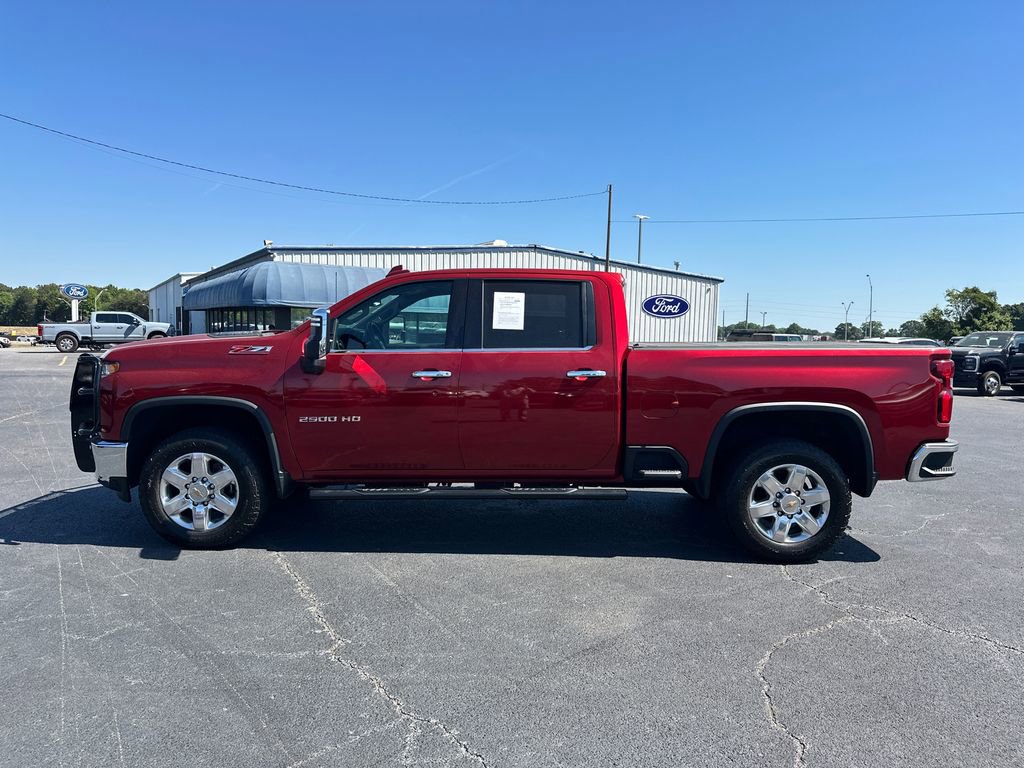 Used 2023 Chevrolet Silverado 2500 LTZ AWD/4WD image 4